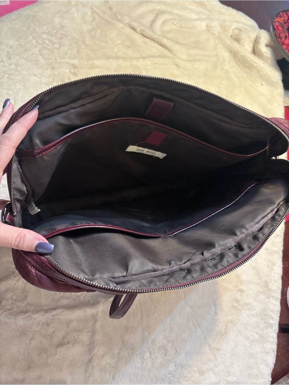 Nine West Laptop Tote Plum Purple Burgundy Quilted Diamond pattern 100% Nylon - Picture 13 of 16